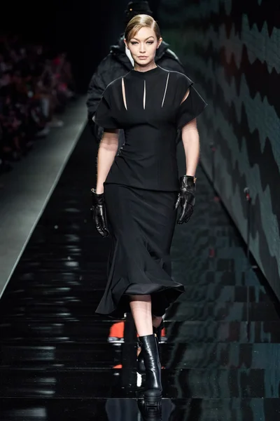 Look 56